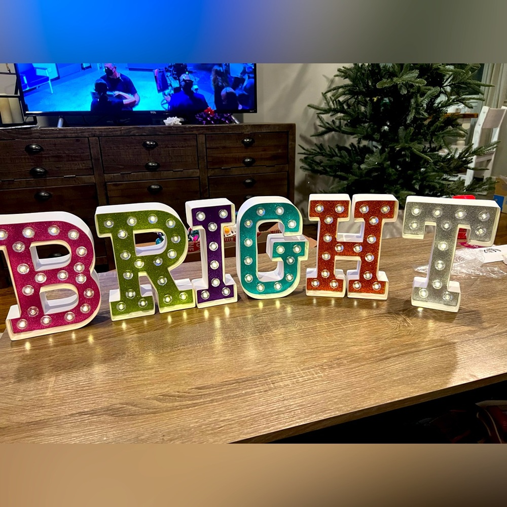 Heidi Swapp Marquee love letters BRIGHT lighted battery operated